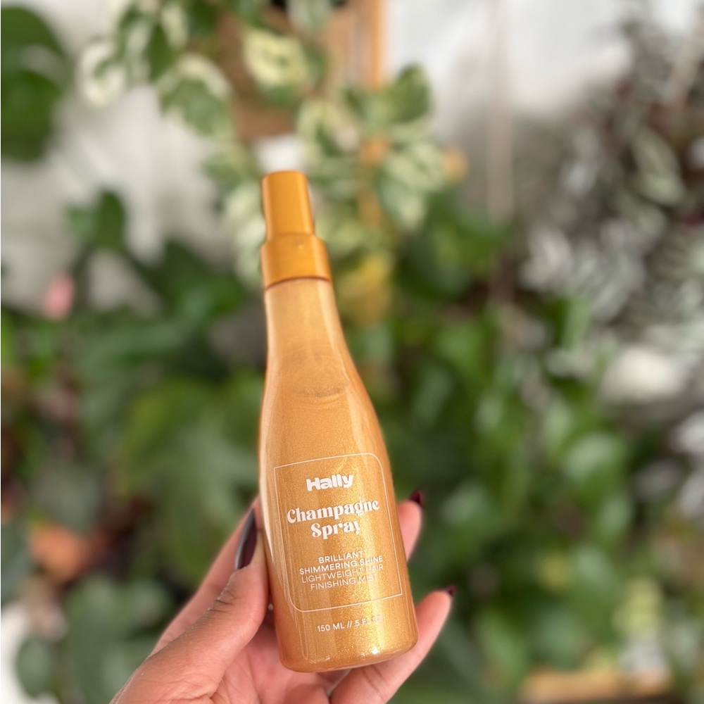Hally Champagne Spray